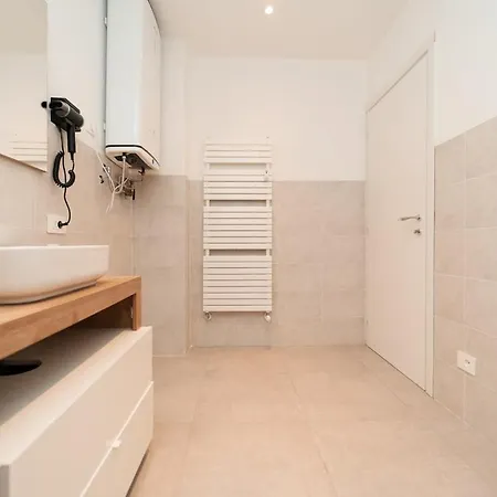 Loft Hangar In Center & Private Parking