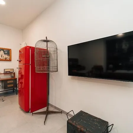 Loft Hangar In Center & Private Parking 아파트 코모